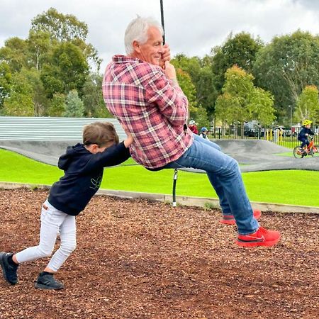 Big4 Deniliquin Holiday Park Bagian luar foto