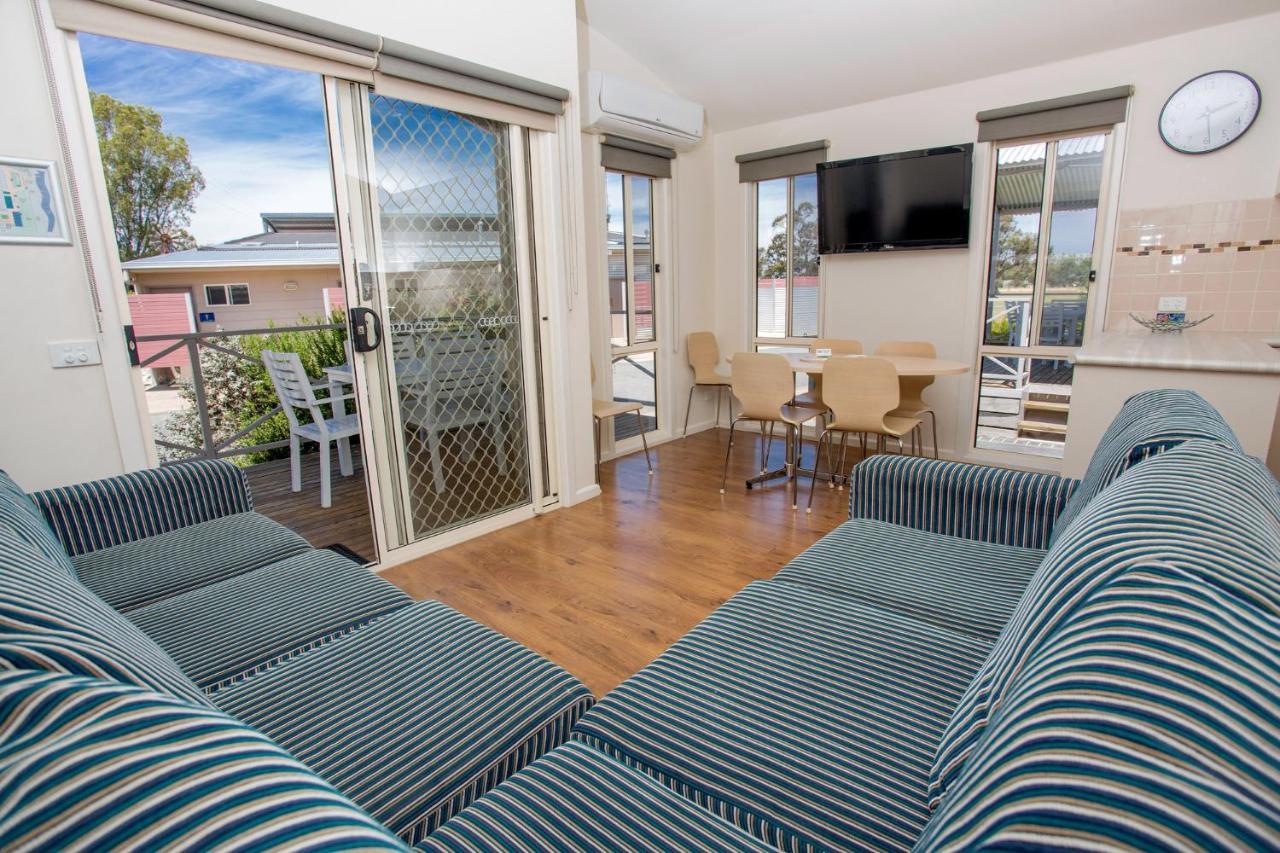 Big4 Deniliquin Holiday Park Ruang foto