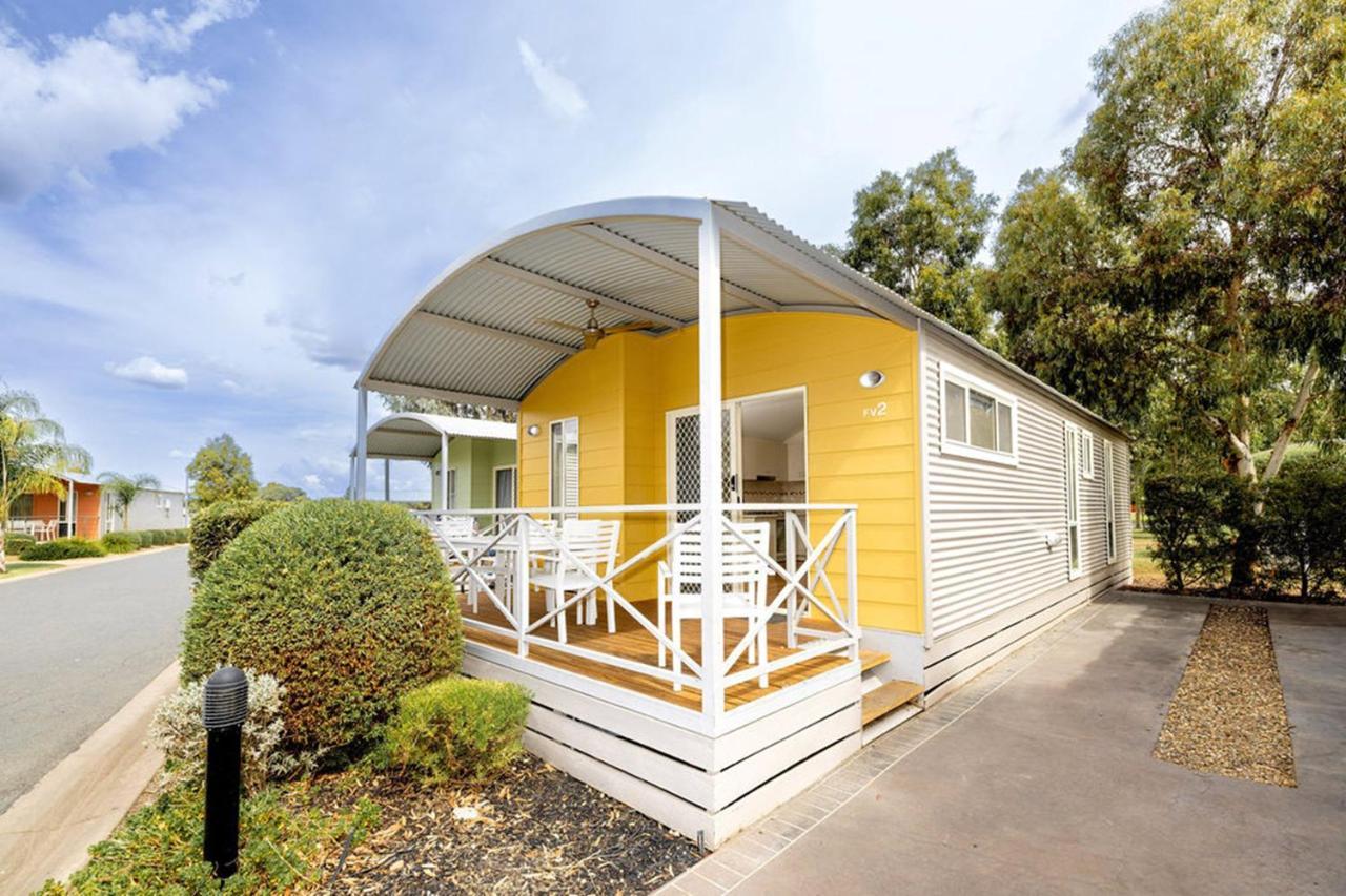 Big4 Deniliquin Holiday Park Ruang foto