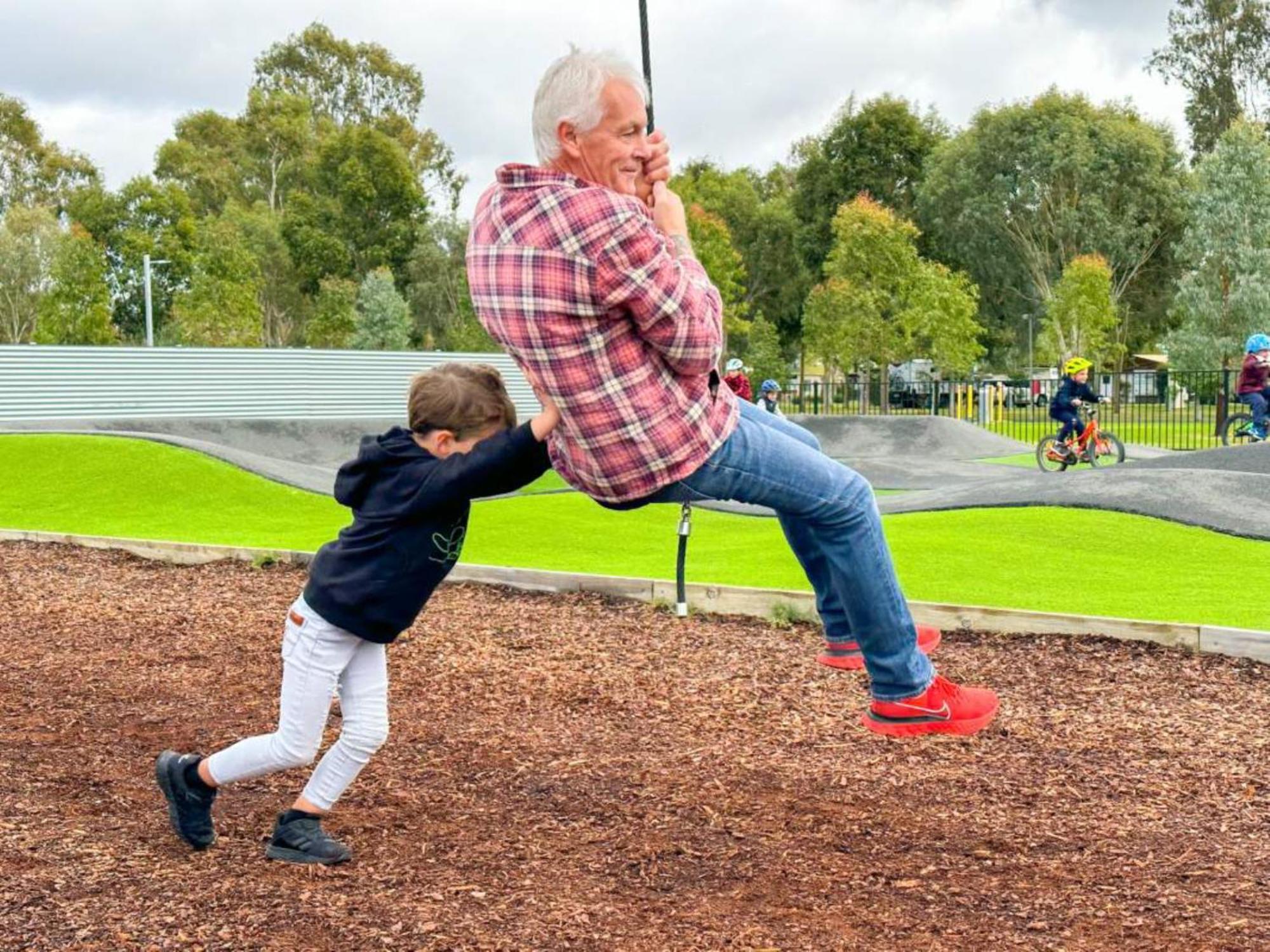 Big4 Deniliquin Holiday Park Bagian luar foto