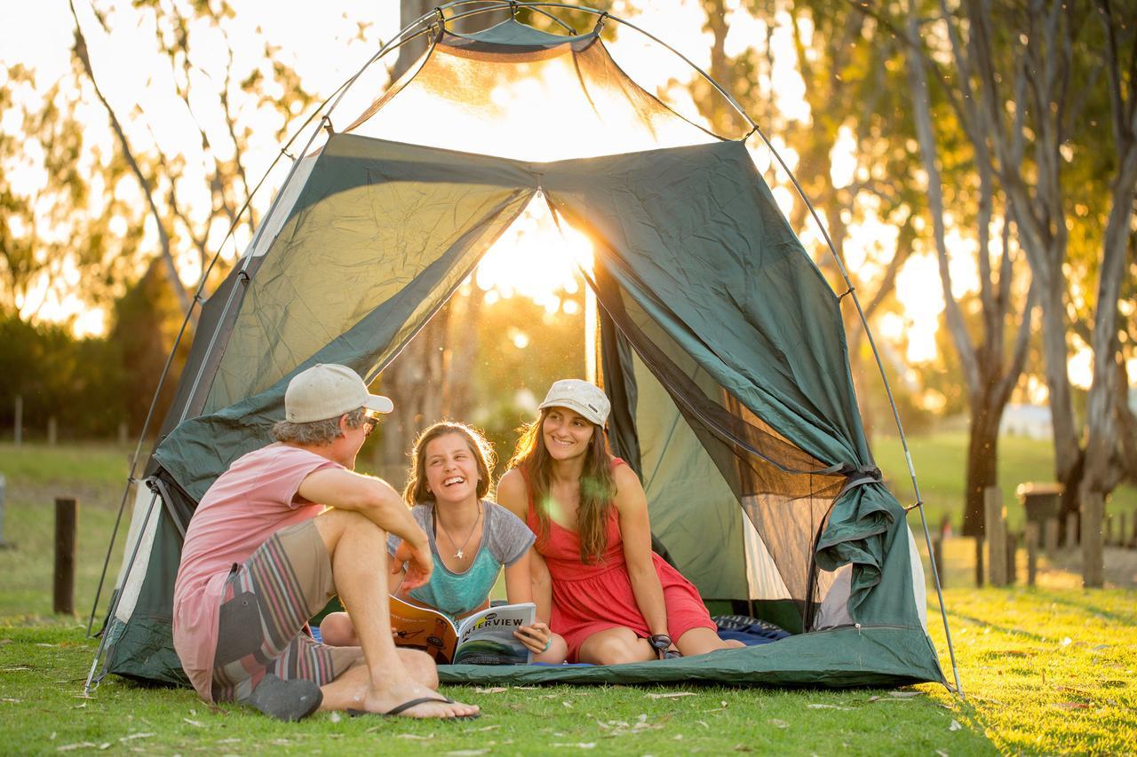 Big4 Deniliquin Holiday Park Bagian luar foto