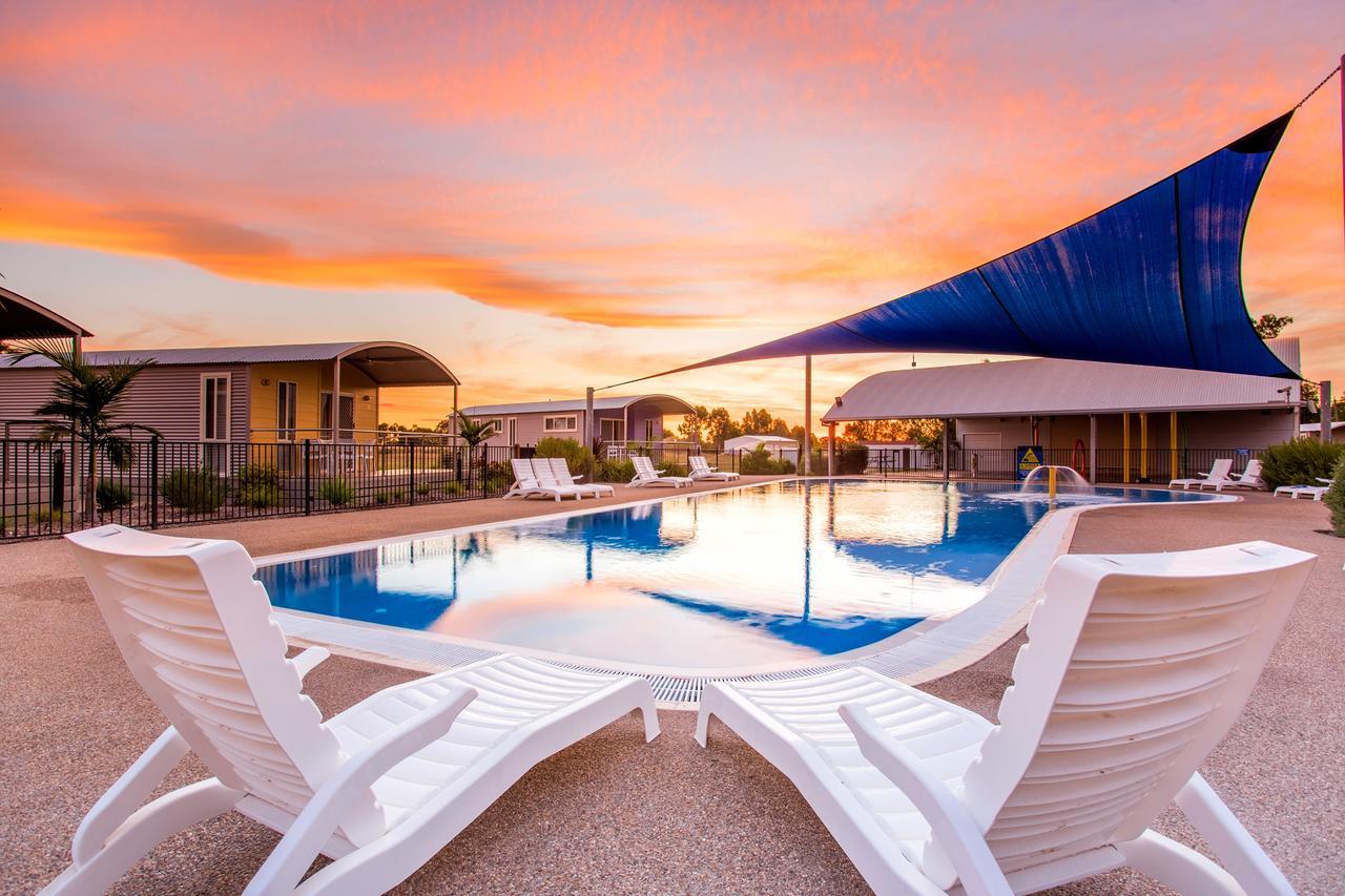 Big4 Deniliquin Holiday Park Bagian luar foto